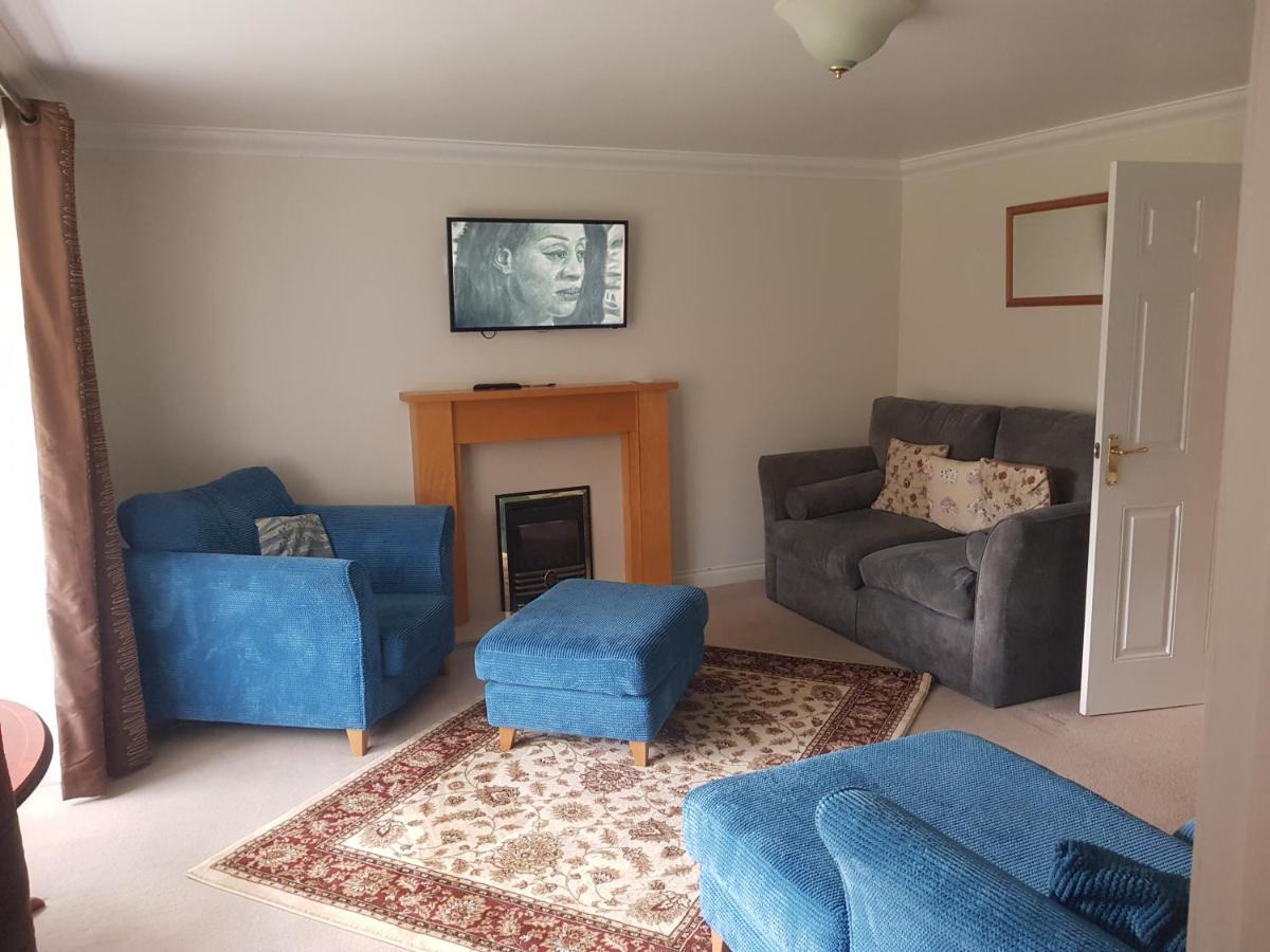 Delux Spacious Villa Inverness Bagian luar foto