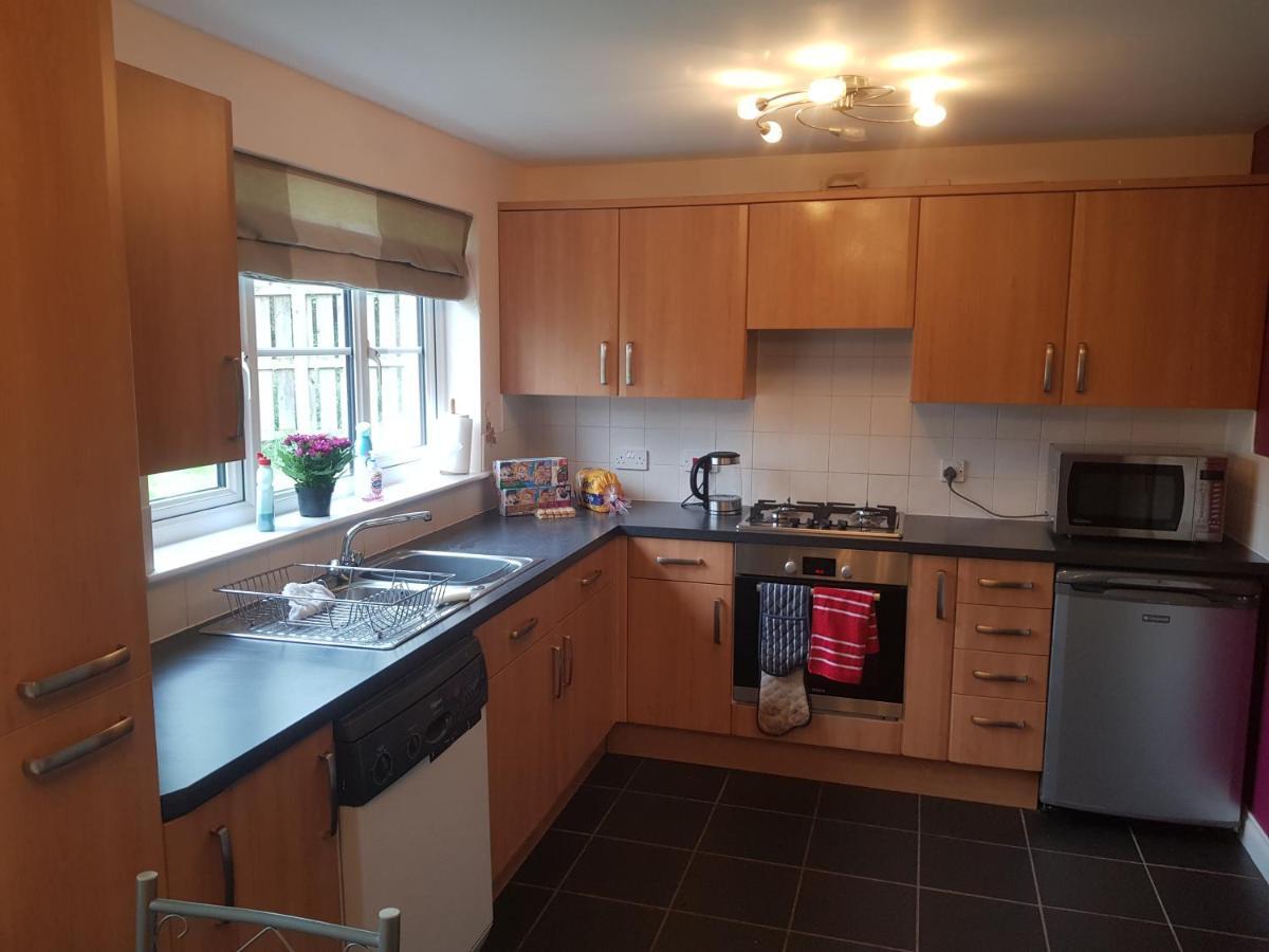 Delux Spacious Villa Inverness Bagian luar foto
