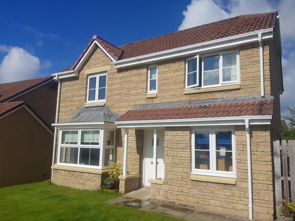 Delux Spacious Villa Inverness Bagian luar foto